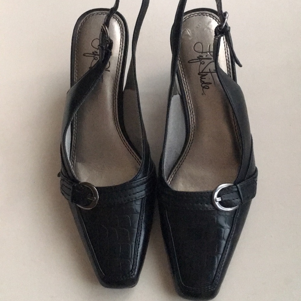 Black shoes ✅